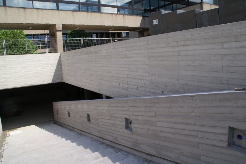 Plomp Betonwerken | Fietsenstalling Universiteit Rotterdam - 9